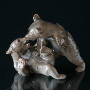 Group of bears, Bing & Grondahl figurine No. 1825 | No. B1825 | DPH Trading