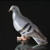 Pigeon looking for bread crumbs, Bing & Grondahl porcelain bird figurine