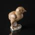 Chicken looking sweet, Bing & Grondahl bird figurine No. 2194 | No. B2194 | DPH Trading