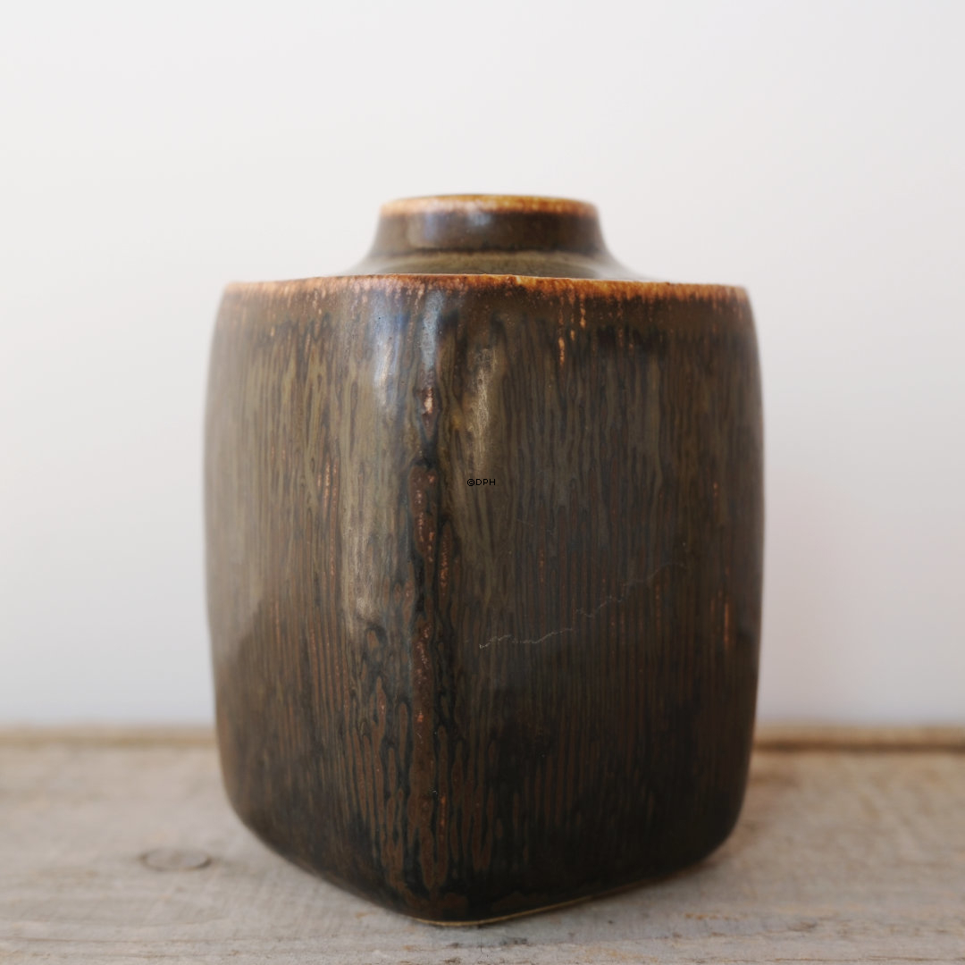 Vase stoneware. Bing & Grondahl  designed by Valdemar Petersen