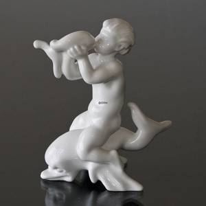 The Sea, Girl Kissing Dolphin, Bing & Grondahl figurine no. 61 | No. B4061 | Alt. B61 | DPH Trading