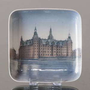 Dish with Kronborg Castle, Bing & Grondahl No. 537-455 | No. B537-455 | DPH Trading