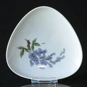 Dish with wisteria, Bing & grondahl No. 72-92