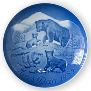 Bear with Cubs 1985, Bing & Grondahl Mothers Day plate | Year 1985 | No. BM1985 | Alt. 1902685 | DPH Trading