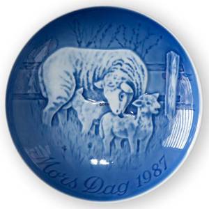 Sheep with Lamb 1987, Bing & Grondahl Mothers Day plate | Year 1987 | No. BM1987 | Alt. 1902687 | DPH Trading