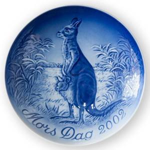 Kangaroo with joeys 2002, Bing & Grondahl Mothers Day plate | Year 2002 | No. BM2002 | Alt. 1902702 | DPH Trading