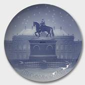 The Royal 
Palace, Amalienborg 1914, Bing & Grondahl Christmas plate
