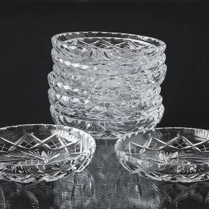 8 Cake plates in Crystal Glass | No. DG1168 | DPH Trading