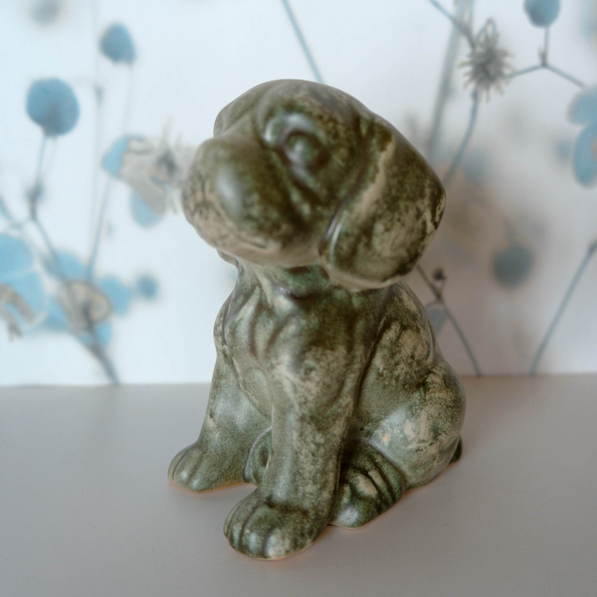 Johgus Ceramic Dog no. 579