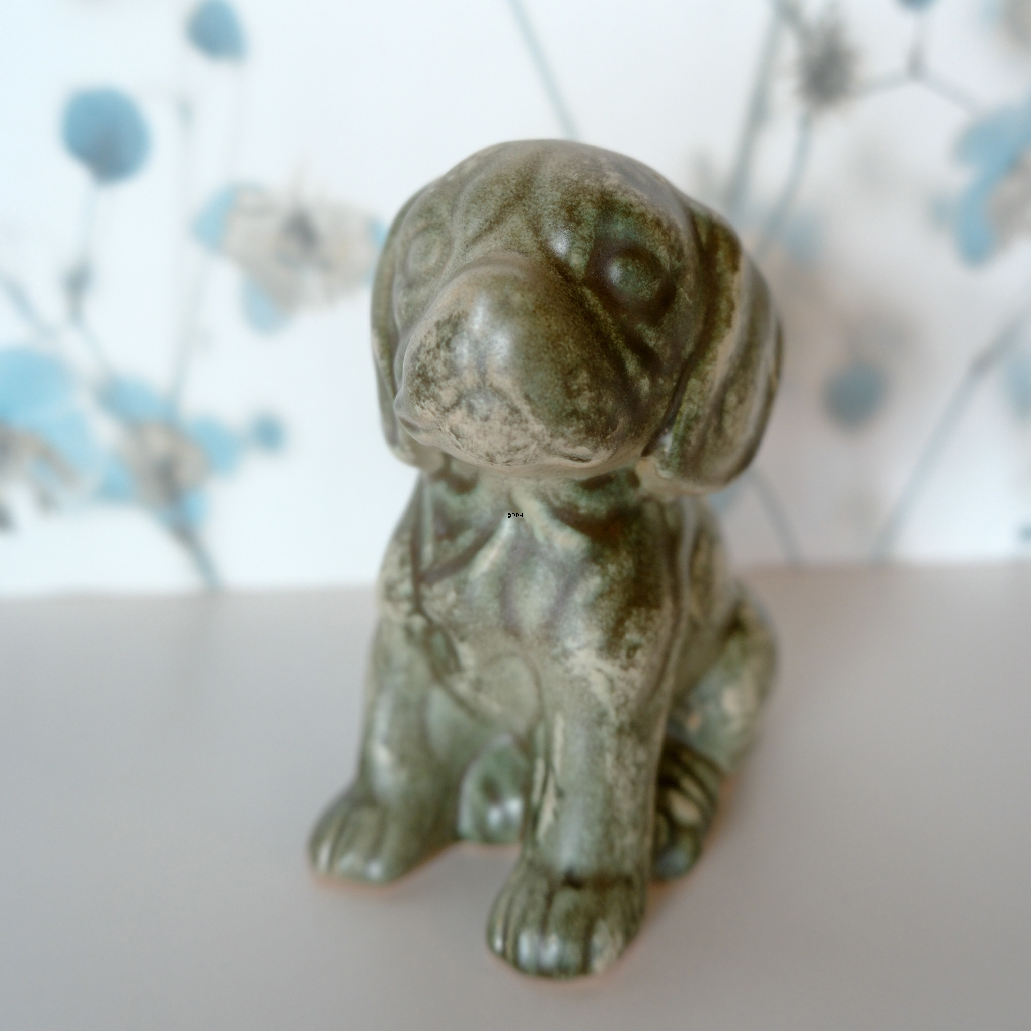 Johgus Ceramic Dog no. 579