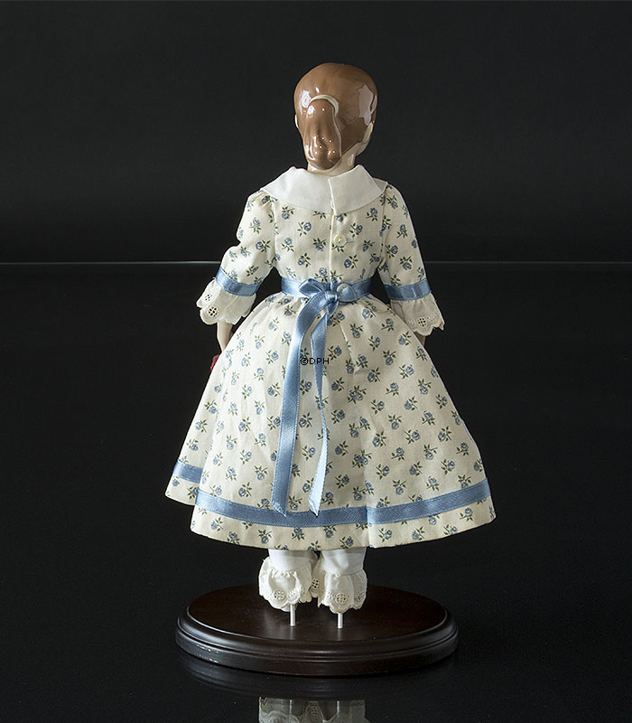 B & G annual Doll w/clothes, MARIANNE 1987