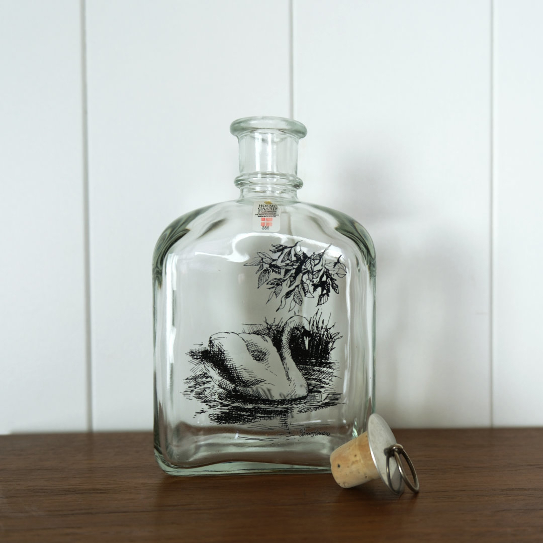Holmegaard carafe with Swan, made for the 1000-year anniversary of Odense in 1988.