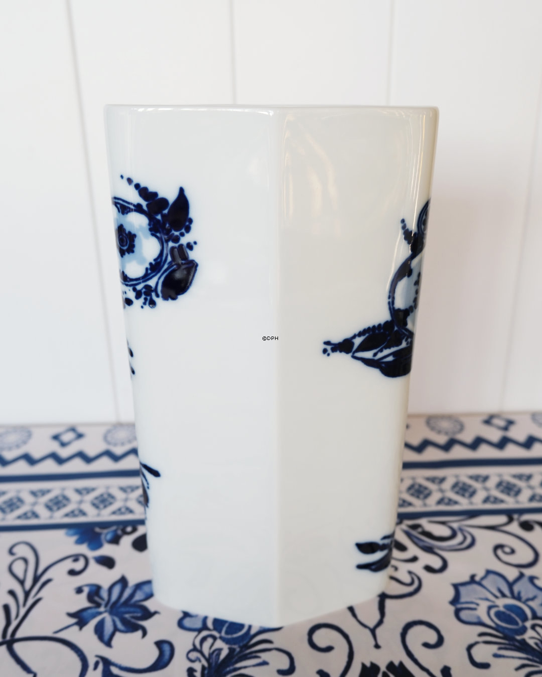 Rosenthal Bjorn Wiinblad Vase with bird motif