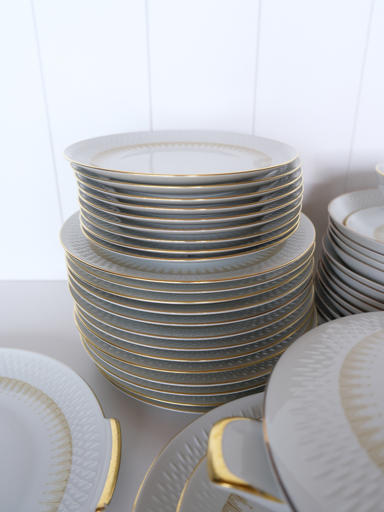 Bavaria Marcelisborg porcelain dinner service (40 pieces in total)