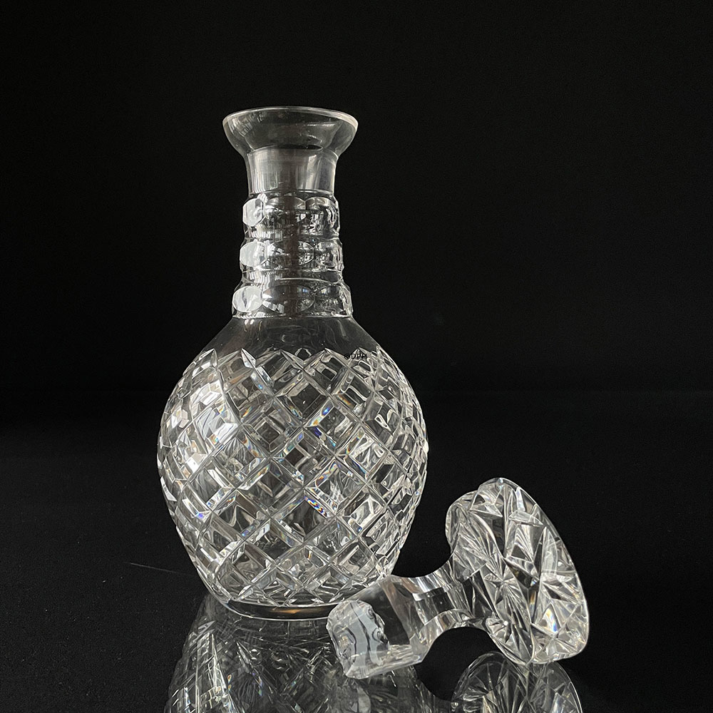 Glass carafe with cut patterns (chip on stopper, see photo)