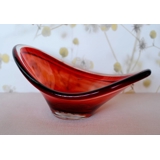 Glass Serving tray in red with wavy edge