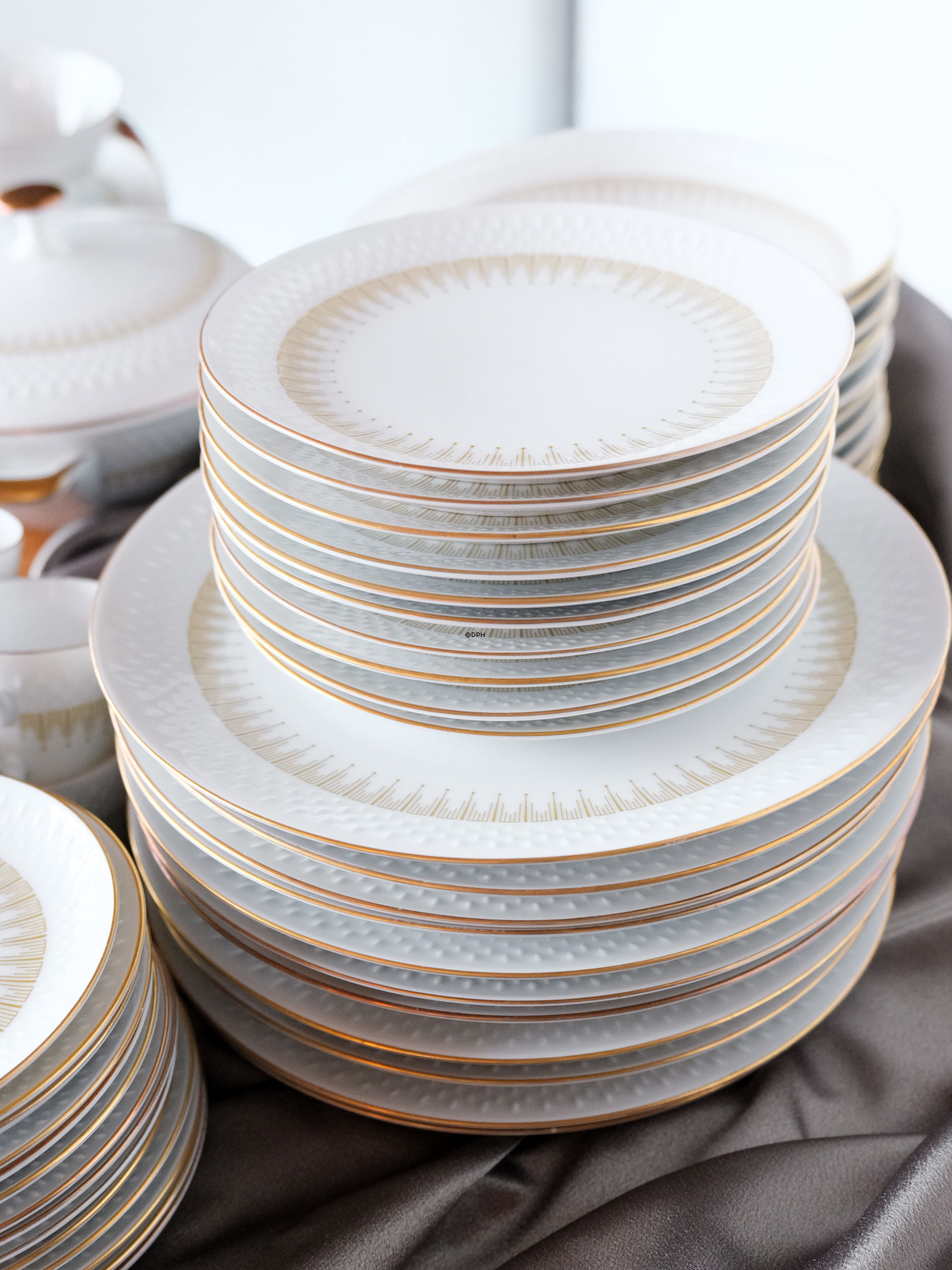 Bavaria Marcelisborg dinnerware (set- totally 55 piecest)