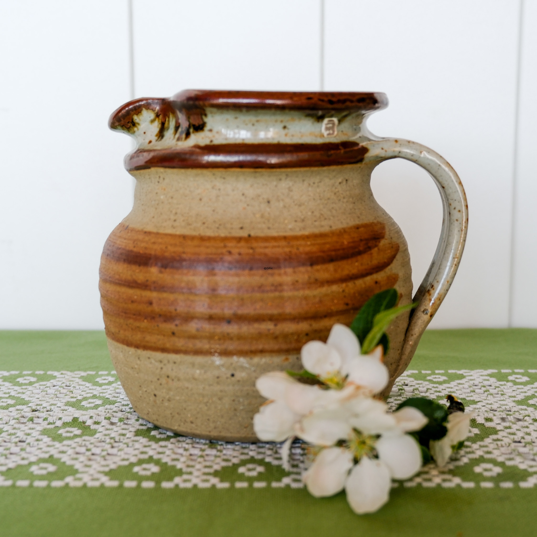 Ceramic jug in beautiful brown tones, Michael Andersen