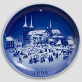 Pearls on a String - 1994 Desiree Hans Christian Andersen Christmas plate, ...