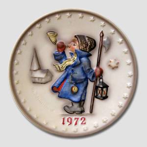 Hummel Annual plate 1972 with boy blowing horn | Year 1972 | No. HA1972 | Alt. HÅ720 | DPH Trading