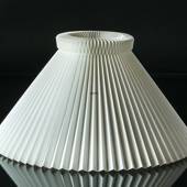 Le Klint 1 sidelength 38cm, Lampshade made of white plastic excluding stand
