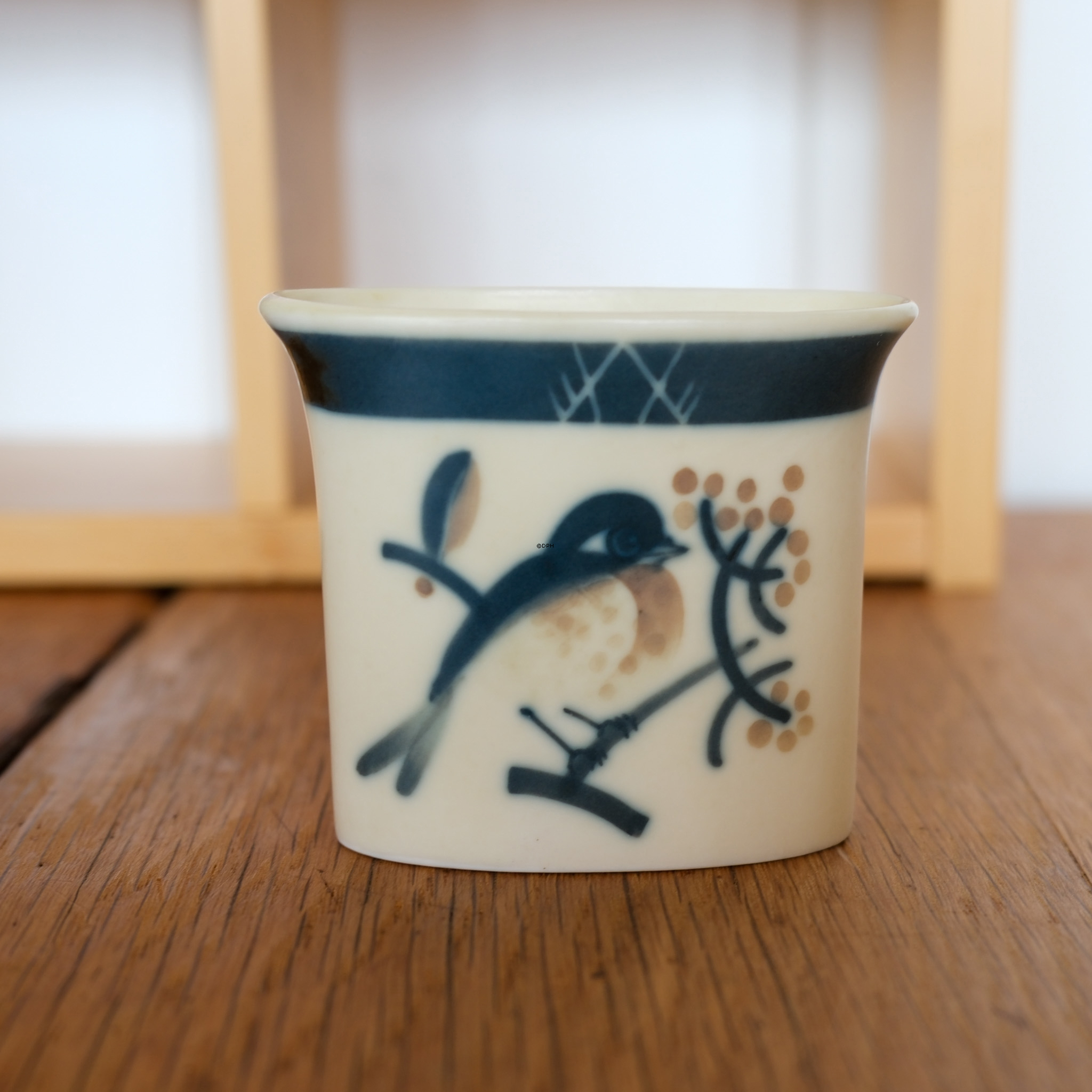 Faience toothpick holder with blue decoration, Royal Copenhagen No. 10-26