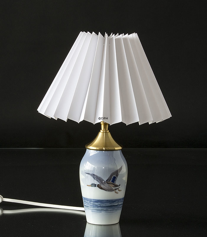 Lamp with Flying Duck above the waves, Royal Copenhagen No. 1087-88-6