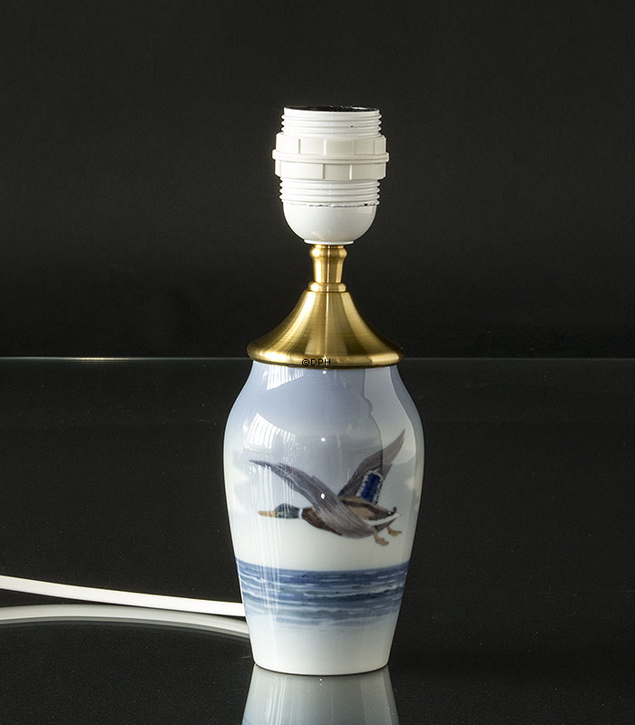Lamp with Flying Duck above the waves, Royal Copenhagen No. 1087-88-6