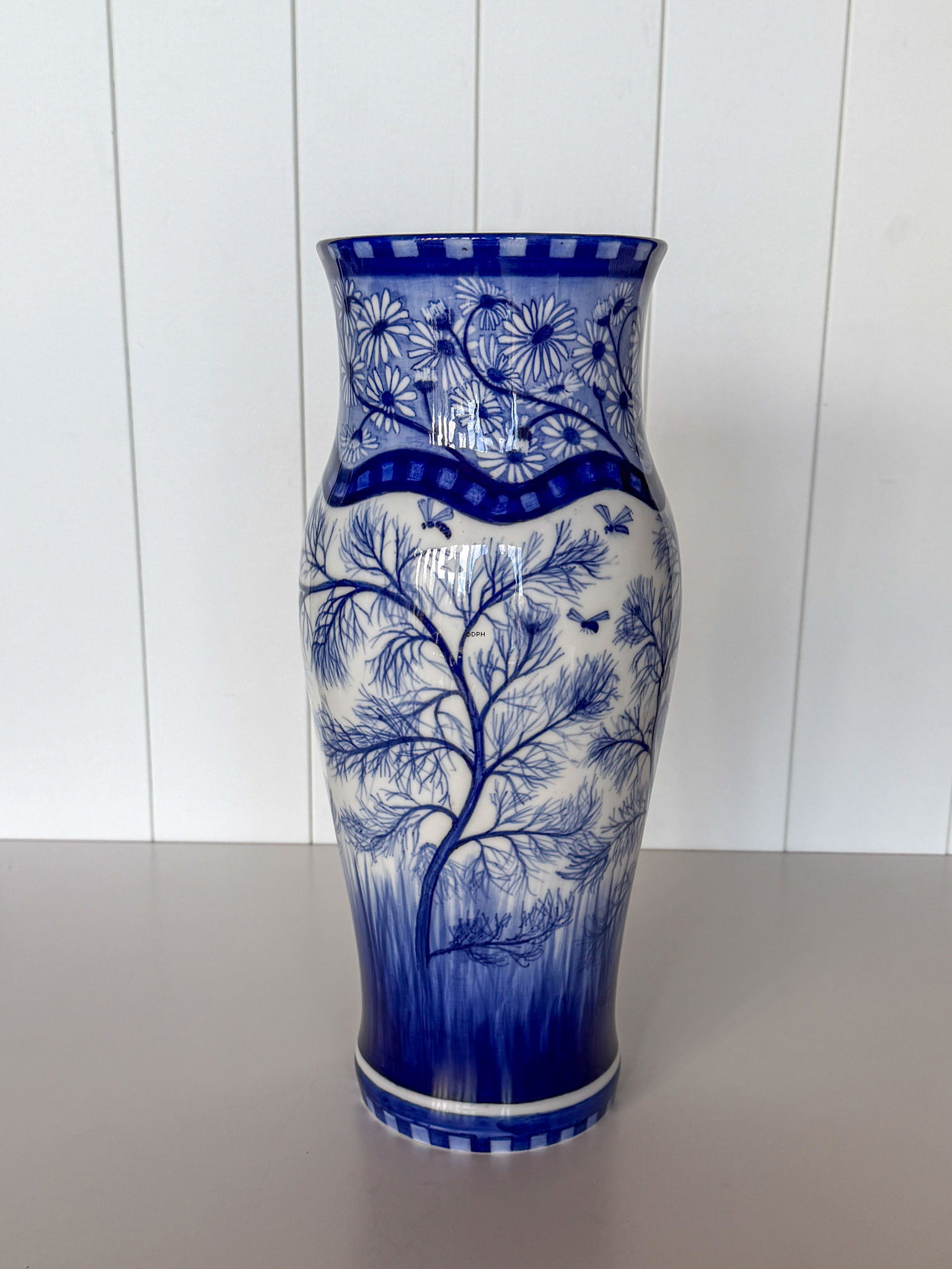 Unique Royal Copenhagen vase with flowers and bees, painted by Hans Henrik Schou circa 1910
