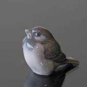 Sparrow with tail down, Pessismist, Royal Copenhagen bird figurine no. 1020...
