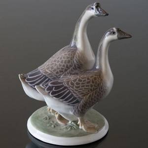 Group of Geese, Royal Copenhagen bird figurine | No. R2068 | DPH Trading