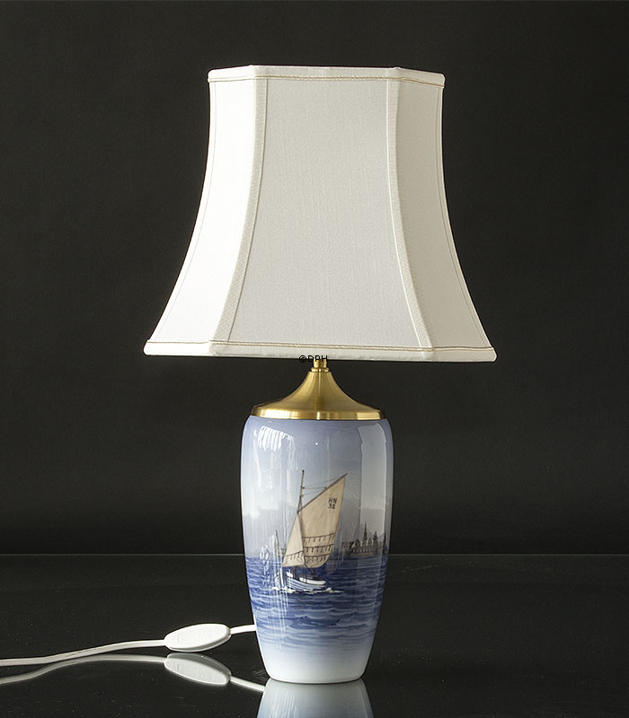 Lamp med seascape and sailboat, Royal Copenhagen No. 2609-1049