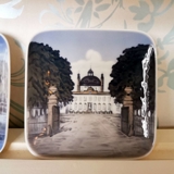 Bowl with Fredensborg Castle, Royal Copenhagen No. 3435