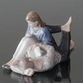 Teenagers reading closely together, Royal Copenhagen figurine No. 4649