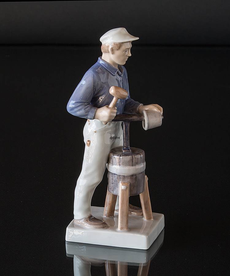 Plumber with the tools of the trade, Royal Copenhagen figurine | No ...