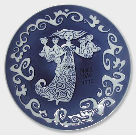 Royal Copenhagen Mother's Day plate 1972