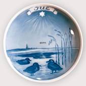 Royal Copenhagen Decorative Commemorative plate Ducks by the lakeside 