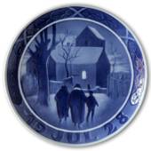 Reverend on his way to church 1928, Royal Copenhagen Christmas plate