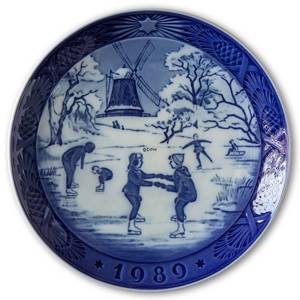 The Old Skating Pond 1989, Royal Copenhagen Christmas plate | Year 1989 | No. RX1989 | Alt. 1901089 | DPH Trading