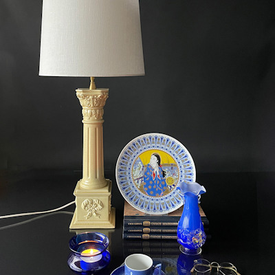 A mix of blue and yellowish shades in the home