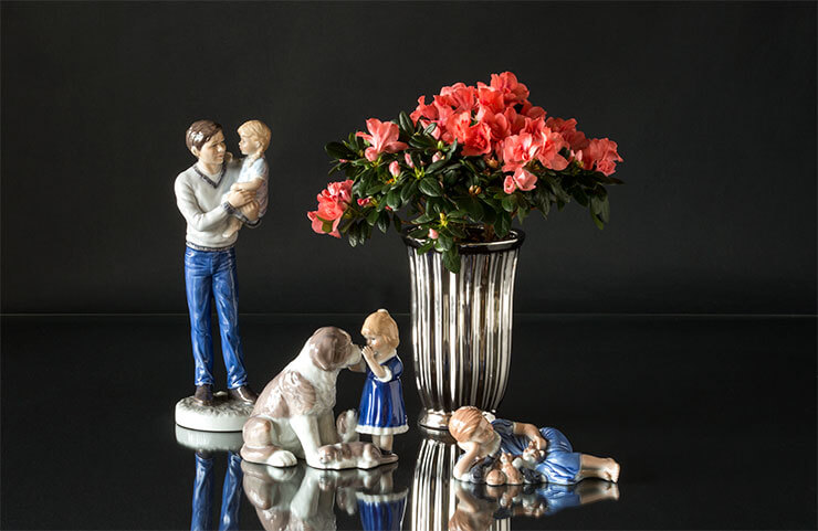 Royal Copenhagen Figuren von Kinder mit Hund und Kätzchen und Vater mit Tochter