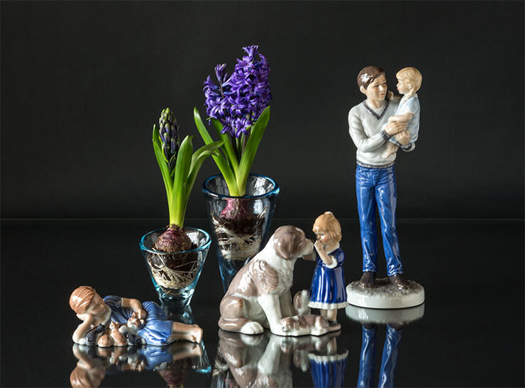 Royal Copenhagen Figur von Vater mit Tochter und Kinder mit Hund und Kätzchen