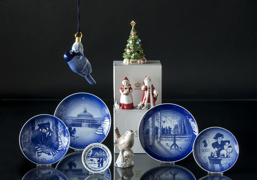 Royal Copenhagen 2021 Christmas plate Santa Claus