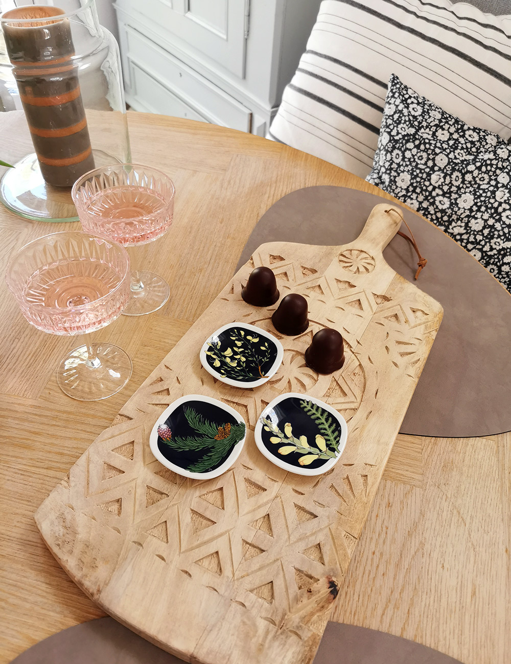 Rörstrand Plaques Swedish Landscapes' Regional Flowers, used for small servings