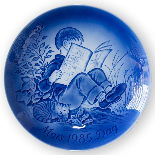 Desiree Mother's Day plate 1985 A quiet moment