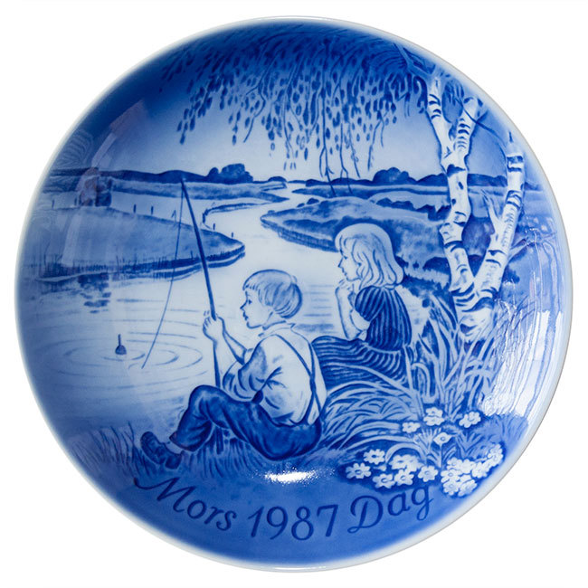 Desiree Mother's Day plate 1987 The little fisherman