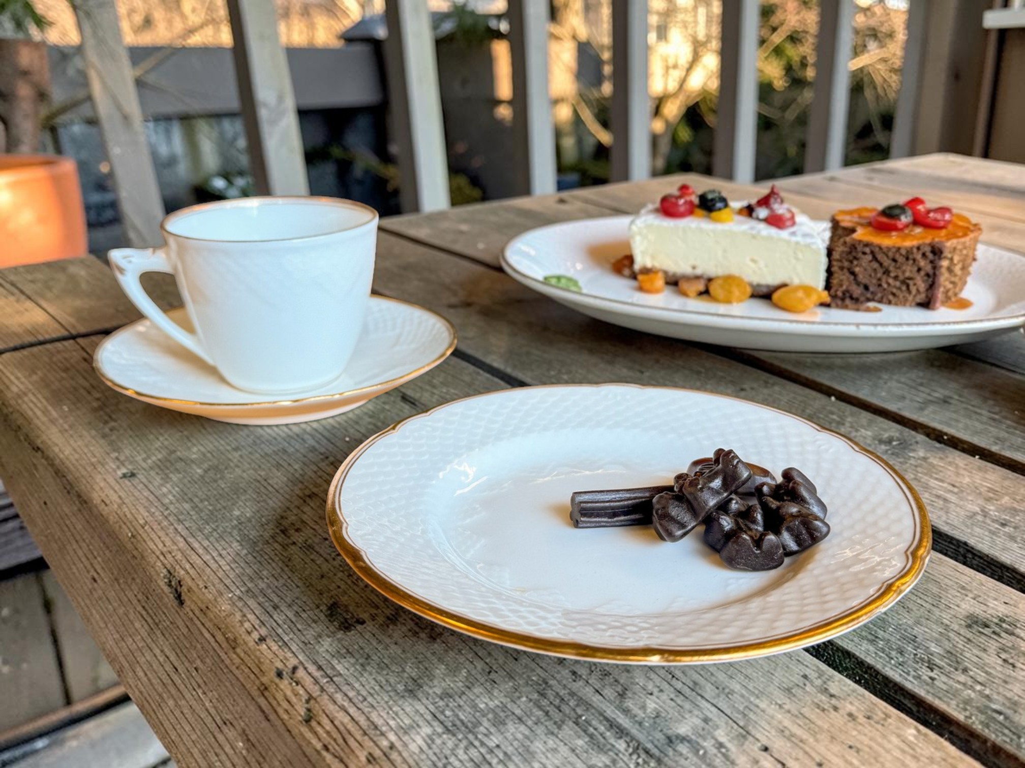 Bing & Groendahl Hartmann coffee service on the terrace.