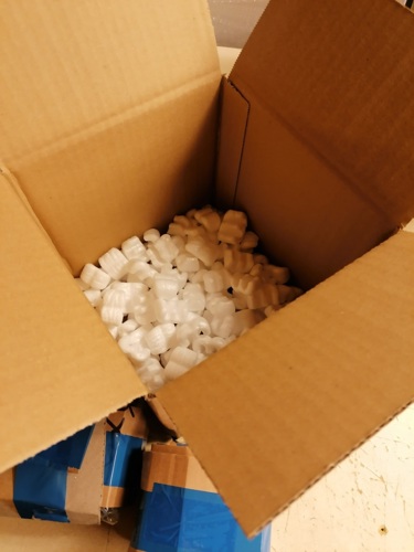 Packing figurines