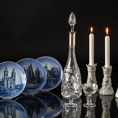 Church plates with the three wise men candlesticks and crystal carafe