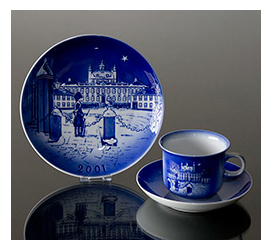 Desiree Denmark - Plates and cups with HC Andersen motifs